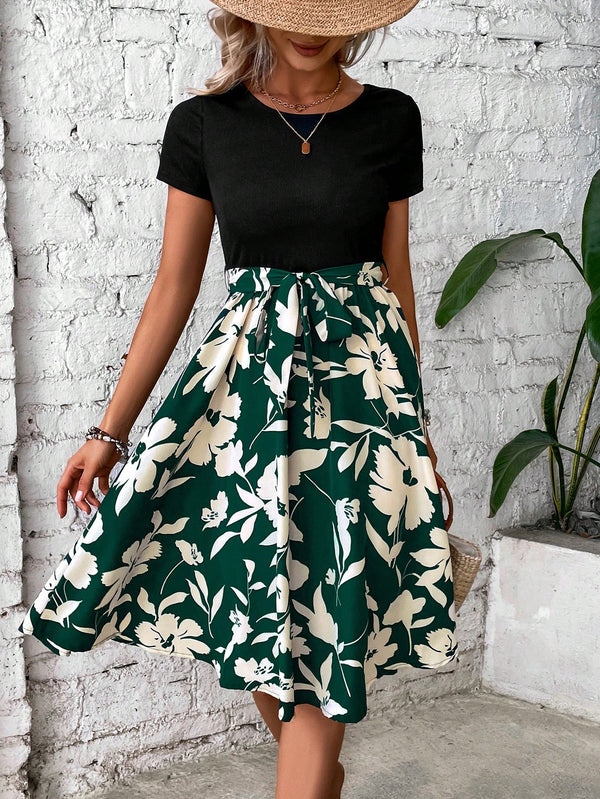 LUNE Floral Print Belted Dress (Green)