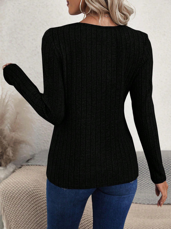 Women's Asymmetric Hem Slit Ribbed Long Sleeve T-Shirt (Black)
