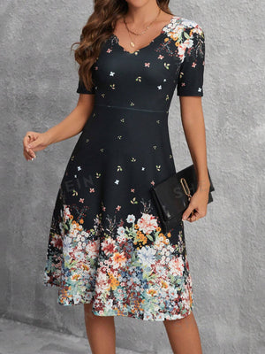 Clasi V-Neck Short Sleeve Floral Print Dress (Black)