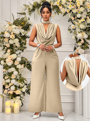 Lady Solid Color Vertical Feeling Jumpsuit (Apricot)