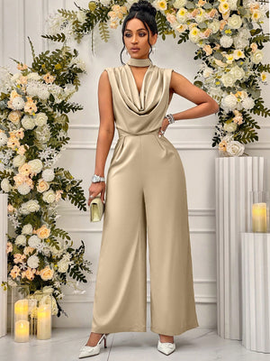 Lady Solid Color Vertical Feeling Jumpsuit (Apricot)