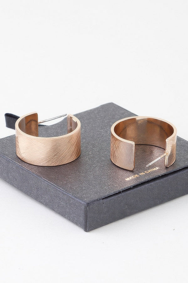 Crosshatched Wide Hoop Earrings - | SmartBuyApparel