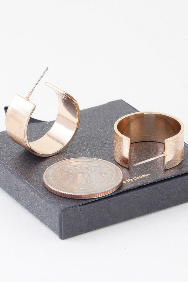 Crosshatched Wide Hoop Earrings - | SmartBuyApparel