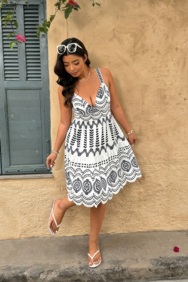 Plus Size Sleeveless Printed V Neck Woven Fit Dress - | SmartBuyApparel